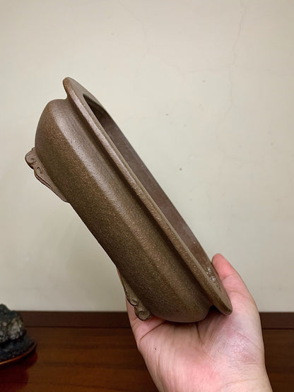 Early Bag-Style Cloud Feet Rectangular Japanese Pot by Nakano Gyōzan
