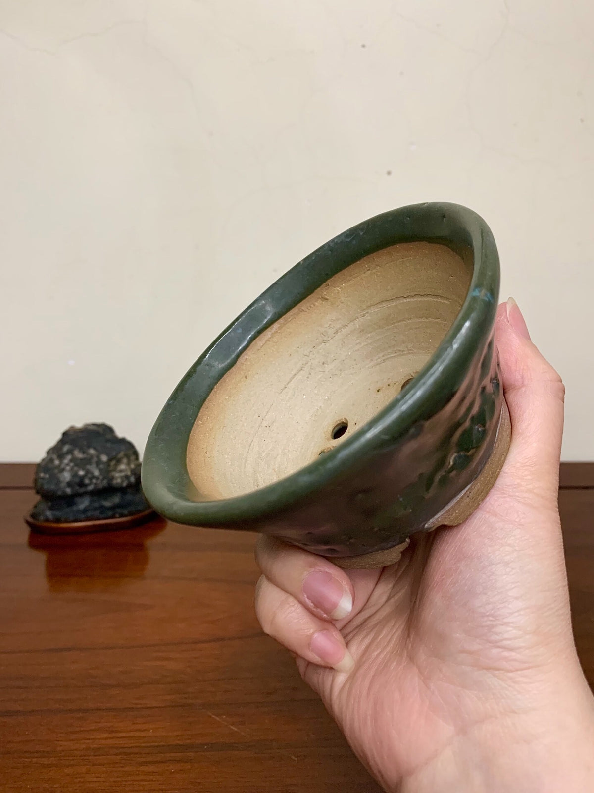 Shishi Maru Green Glaze with Central Knob, Open Mouth, Japanese Pot