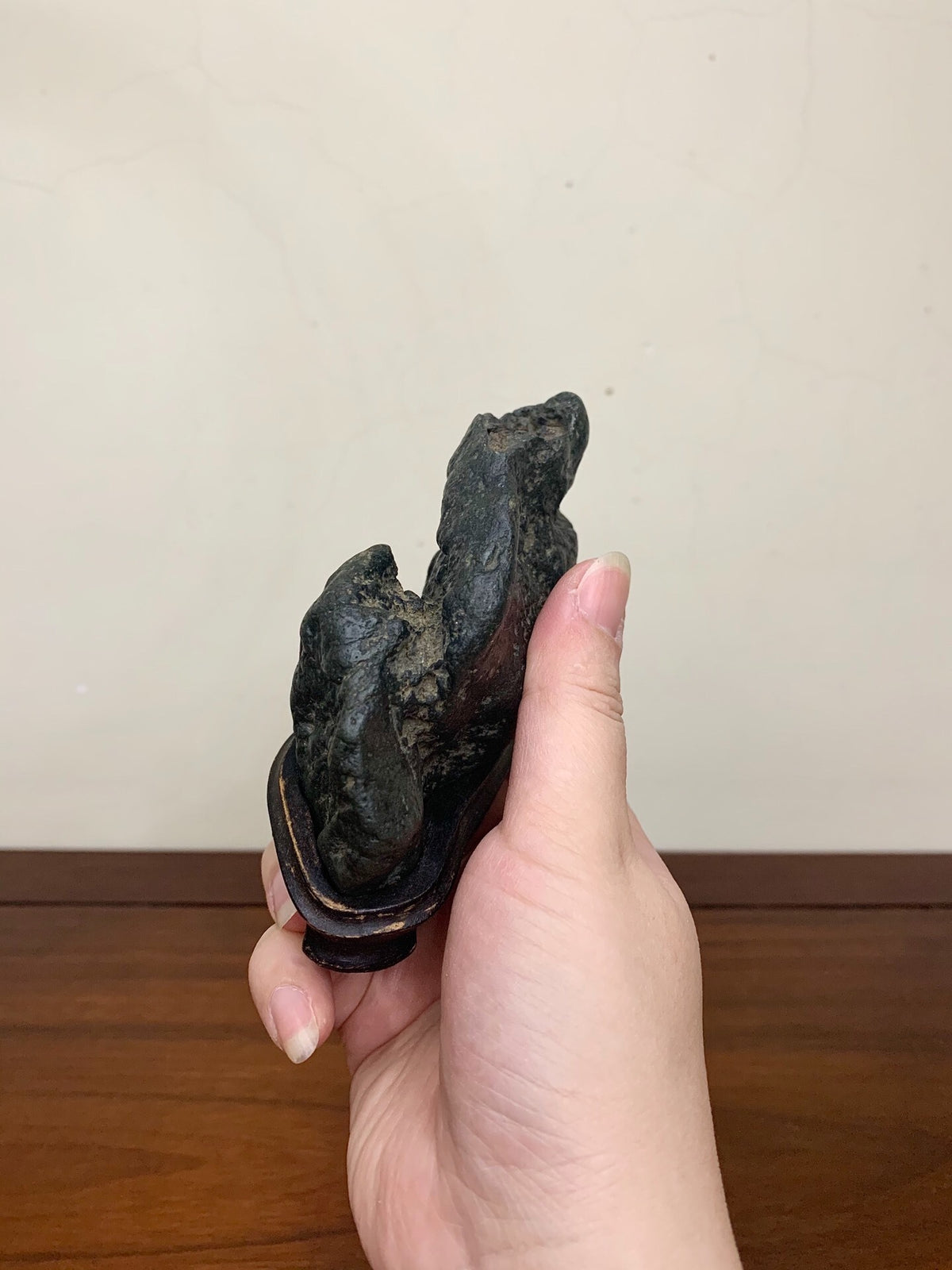 Chien Hsuan Shi Stone-Shaped Full-Bodied Japanese Water Stone