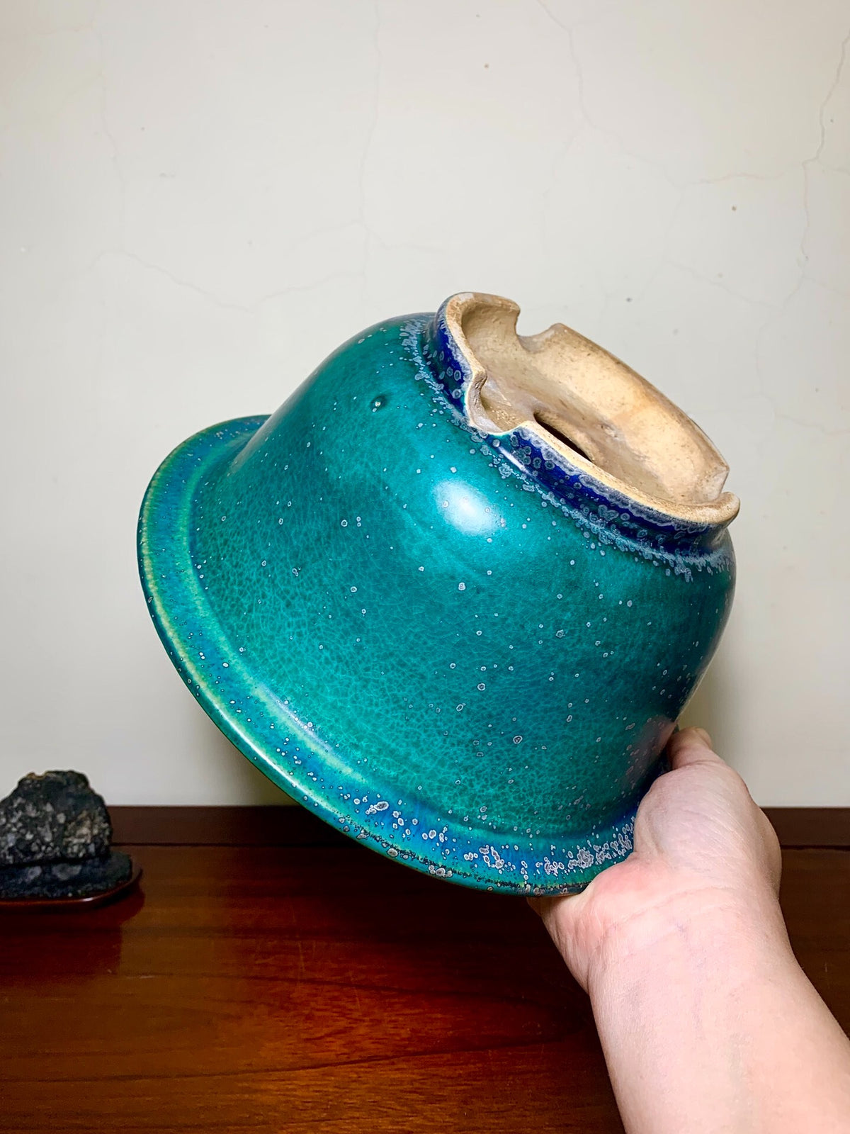 Sen Dai Kōyō Cloth-Textured Glaze Outer Rim Japanese Pot