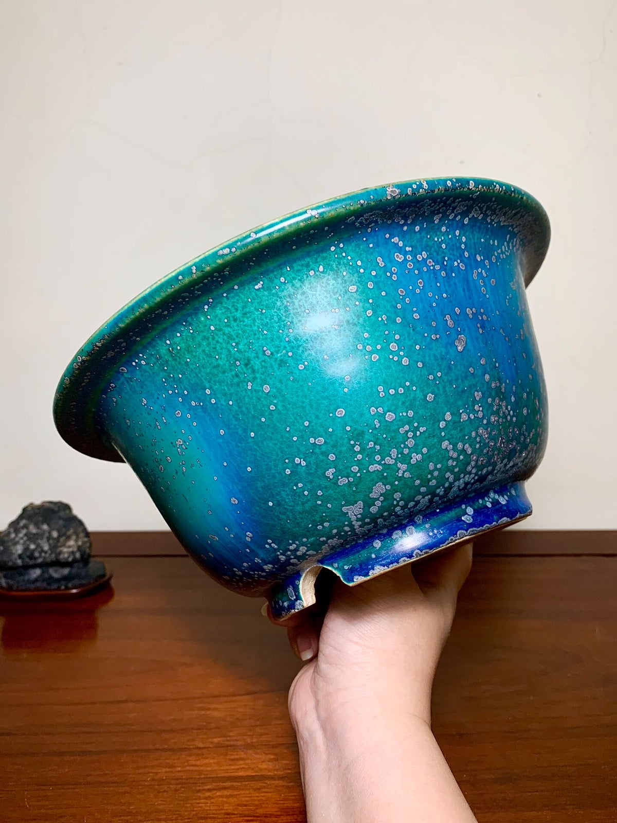 Sen Dai Kōyō Cloth-Textured Glaze Outer Rim Japanese Pot
