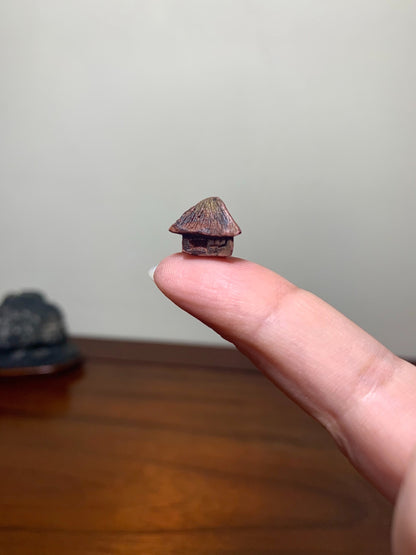 Tani Ransan Hand-Pinched Miniature Delicate Thatched Cottage Bonsai Accessory