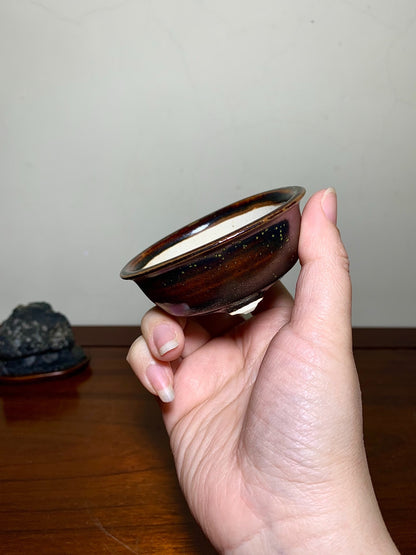 Shinshu Takeda, Tenmoku Glaze, Outer Rim, Kiln-Transmuted, Three Feet, Japanese Pot
