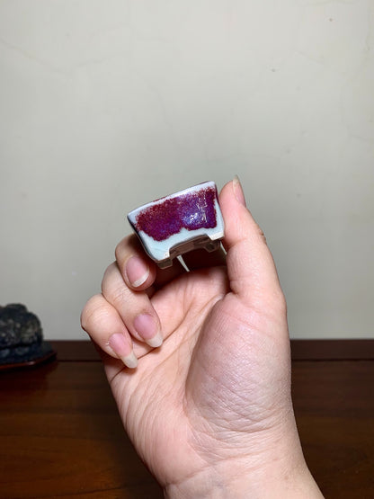 Kiln-Transmuted Cut-Foot Small Rectangular Japanese Pot by Suzuki Akinao