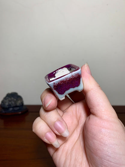 Kiln-Transmuted Cut-Foot Small Rectangular Japanese Pot by Suzuki Akinao