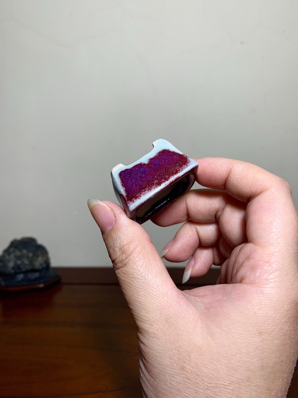 Kiln-Transmuted Cut-Foot Small Rectangular Japanese Pot by Suzuki Akinao