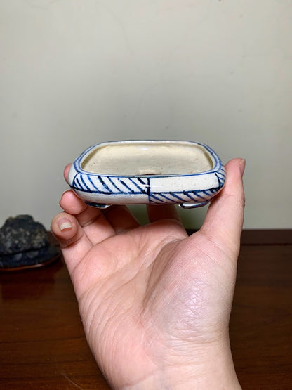 Hikoyamajin Enamelled Square Japanese Pot