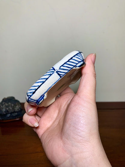 Hikoyamajin Enamelled Square Japanese Pot