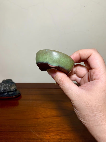 江月 Green-Glazed Three-Footed Round Pot