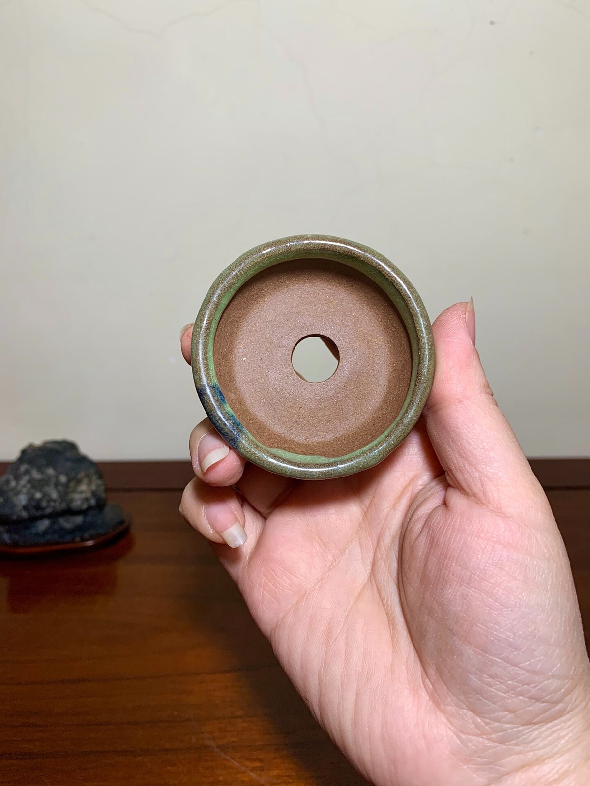 江月 Green-Glazed Three-Footed Round Pot