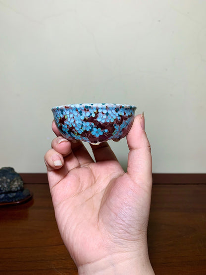 Enamelled Plum Blossom Round Pot by Shunaka