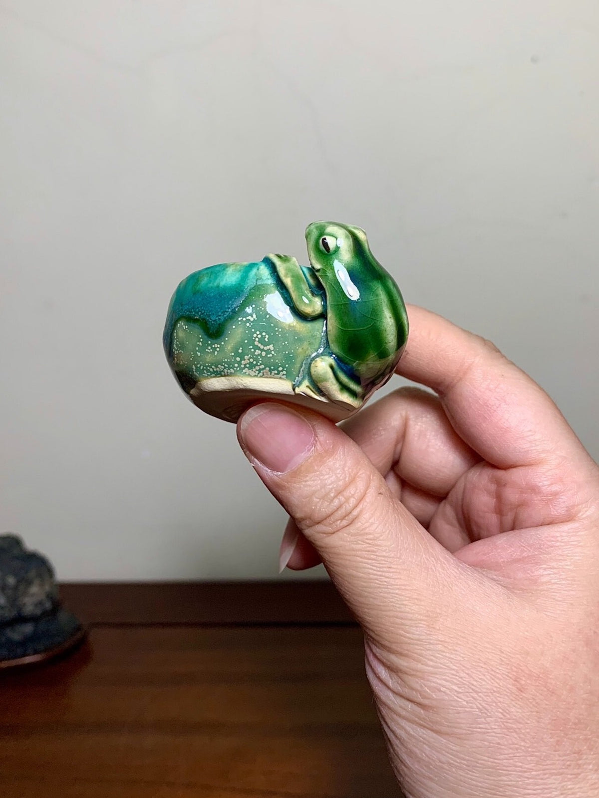 Kiln-Transmuted Green Glaze Frog Pot by Amamiya Shinobu