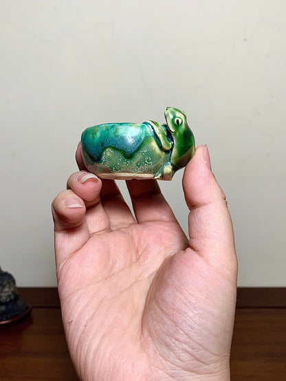 Kiln-Transmuted Green Glaze Frog Pot by Amamiya Shinobu