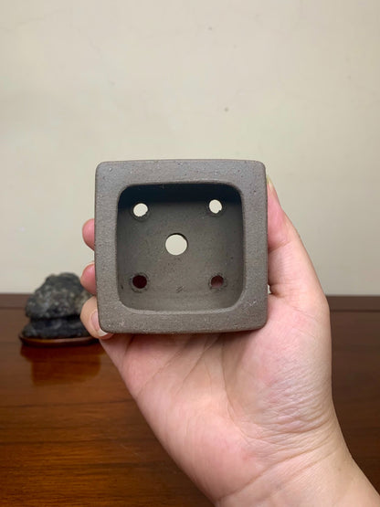Asahi-Bō Gray Clay Cut-Foot Small Square Japanese Pot