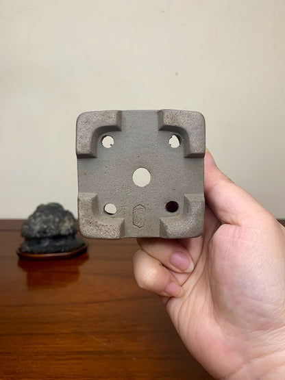 Asahi-Bō Gray Clay Cut-Foot Small Square Japanese Pot