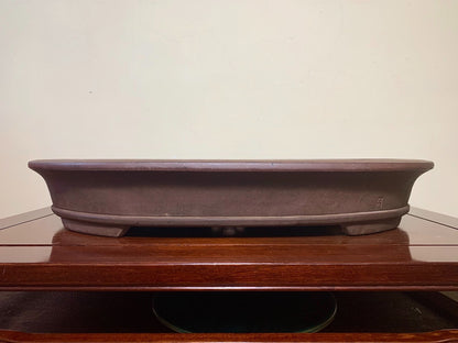 Lower Band Outer Rim Cut Standing Oval Japanese Pot by Nakano Gyōzan