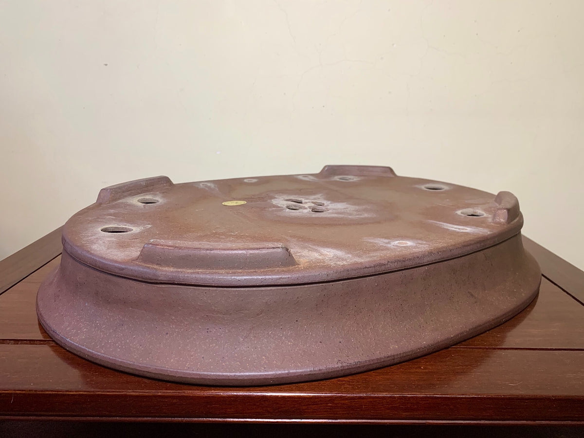 Lower Band Outer Rim Cut Standing Oval Japanese Pot by Nakano Gyōzan