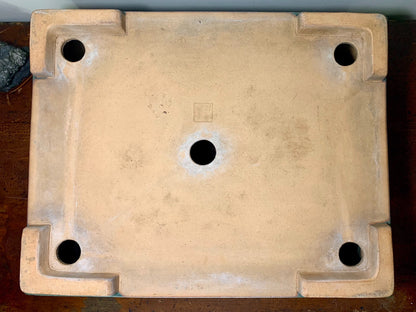 Ikkō Cloth-Textured Glaze, Cut-Footed Rectangular Japanese Pot