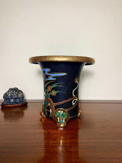 Enamelled with a Floral Cart and Peony Design, Omoto Pot by Ito Tsukiko