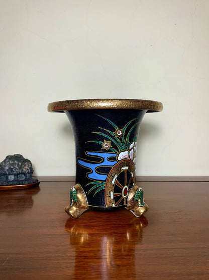 Enamelled with a Floral Cart and Peony Design, Omoto Pot by Ito Tsukiko