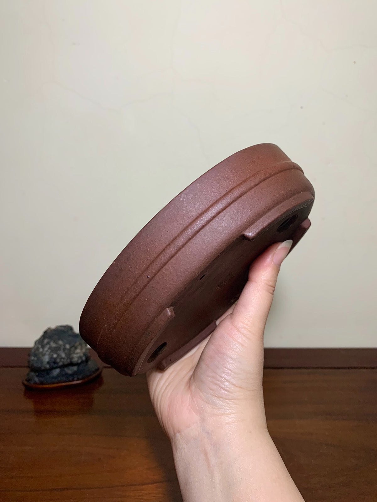 Center Knob Oval Japanese Pot by Shibakatsu