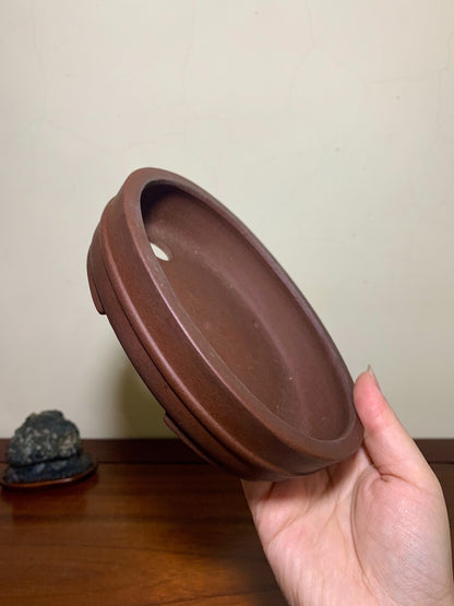 Center Knob Oval Japanese Pot by Shibakatsu