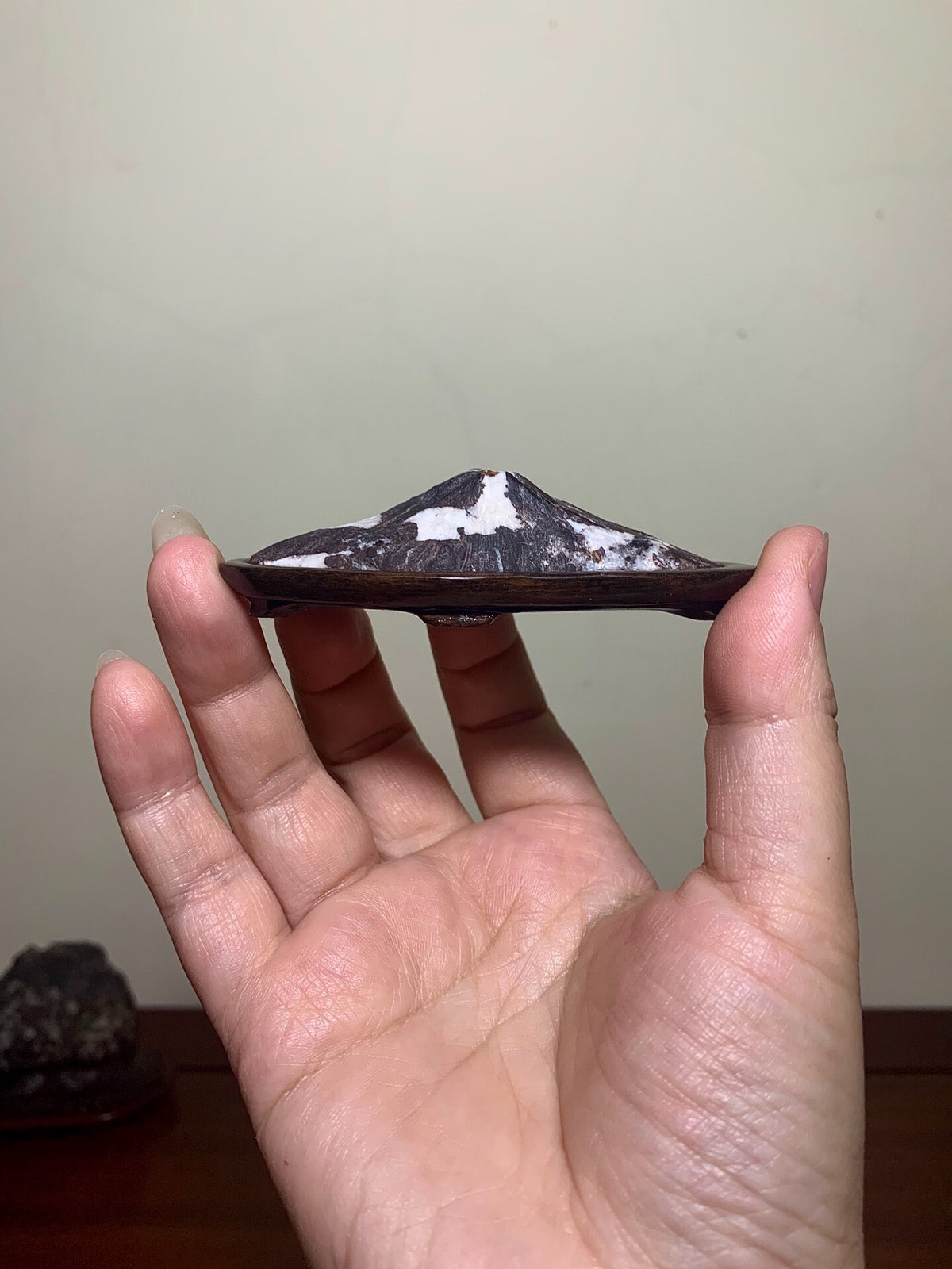 Fuji-San-Gata Ishi, Yamagata Hōbō, Nihon Suiseki