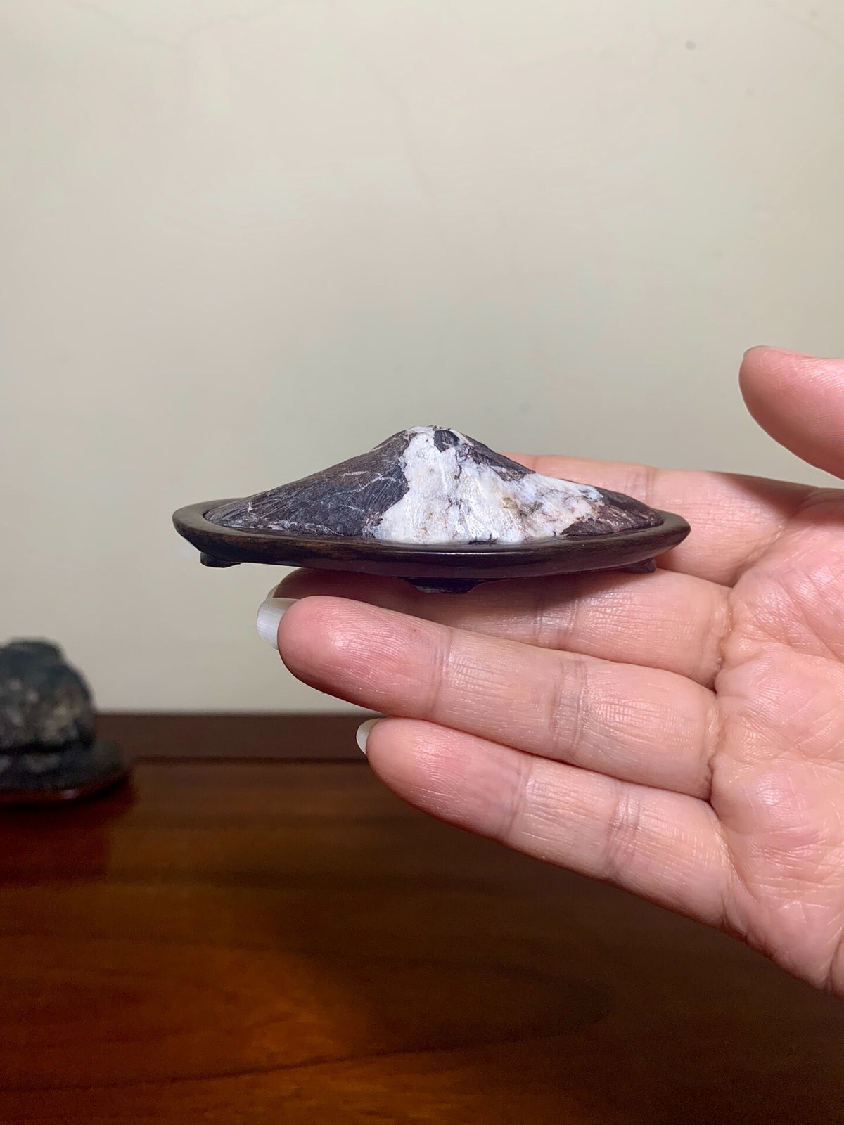 Fuji-San-Gata Ishi, Yamagata Hōbō, Nihon Suiseki