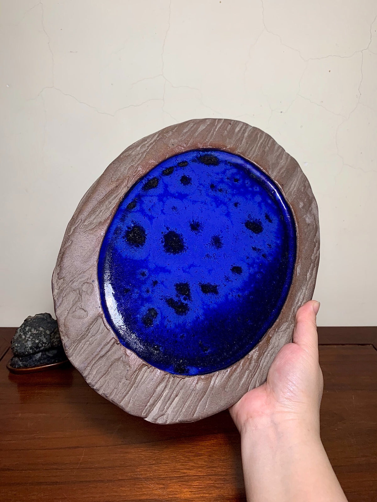 Kozukuri Sōsen Tree-Patterned Ruri Blue Glaze Kiln-Transmuted Suiban Tray