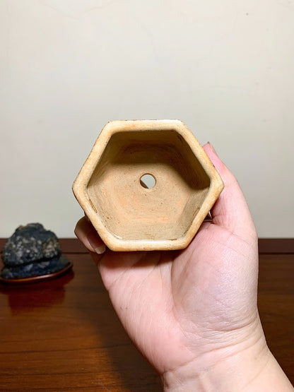 Ushū Katsuyama Red-Painted Hexagonal Landscape with Visitors, Japanese Bonsai Pot