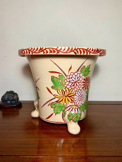 Fully Painted Chrysanthemum Design Omoto Pot by Satsuma-Yaki