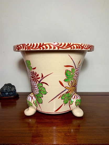 Fully Painted Chrysanthemum Design Omoto Pot by Satsuma-Yaki