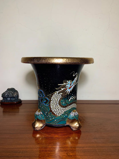 Fully Painted Dragon Motif Omoto Pot by Ito Tsukiko