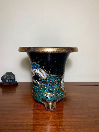 Fully Painted Dragon Motif Omoto Pot by Ito Tsukiko