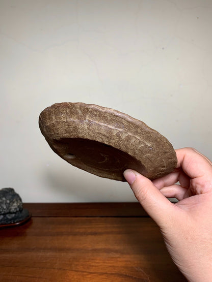 Man'kō Shūzan Hand-Pinched Round Pot