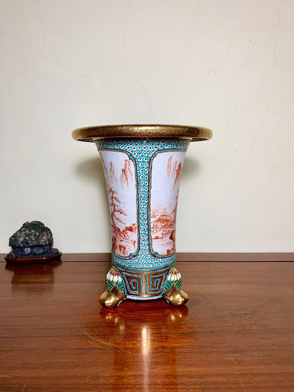 Shōsan Enamelled Floral and Bird Landscape Omoto Pot