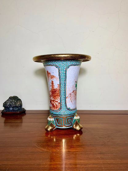 Shōsan Enamelled Floral and Bird Landscape Omoto Pot