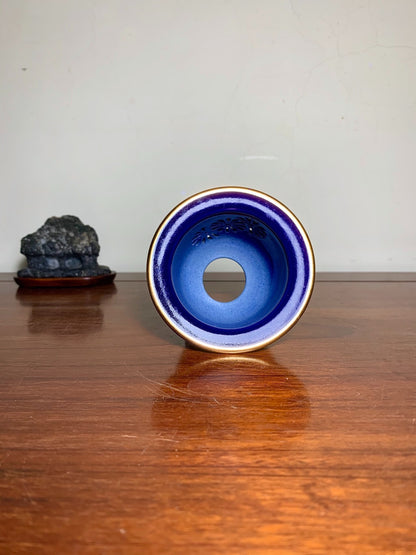 Sakai Tensan Gold-Enamelled Blue Glaze Pierced Chrysanthemum Pattern Omoto Pot