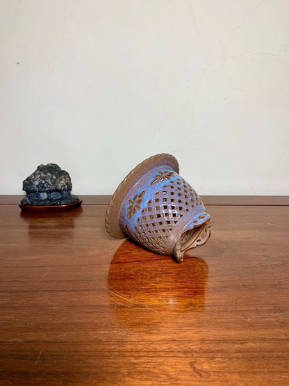 Sakai Tensan Shinsha Copper-Red Glaze Kiln-Transmuted Double Pattern Pierced Omoto Pot