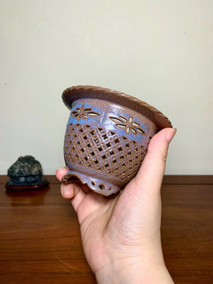 Sakai Tensan Shinsha Copper-Red Glaze Kiln-Transmuted Double Pattern Pierced Omoto Pot