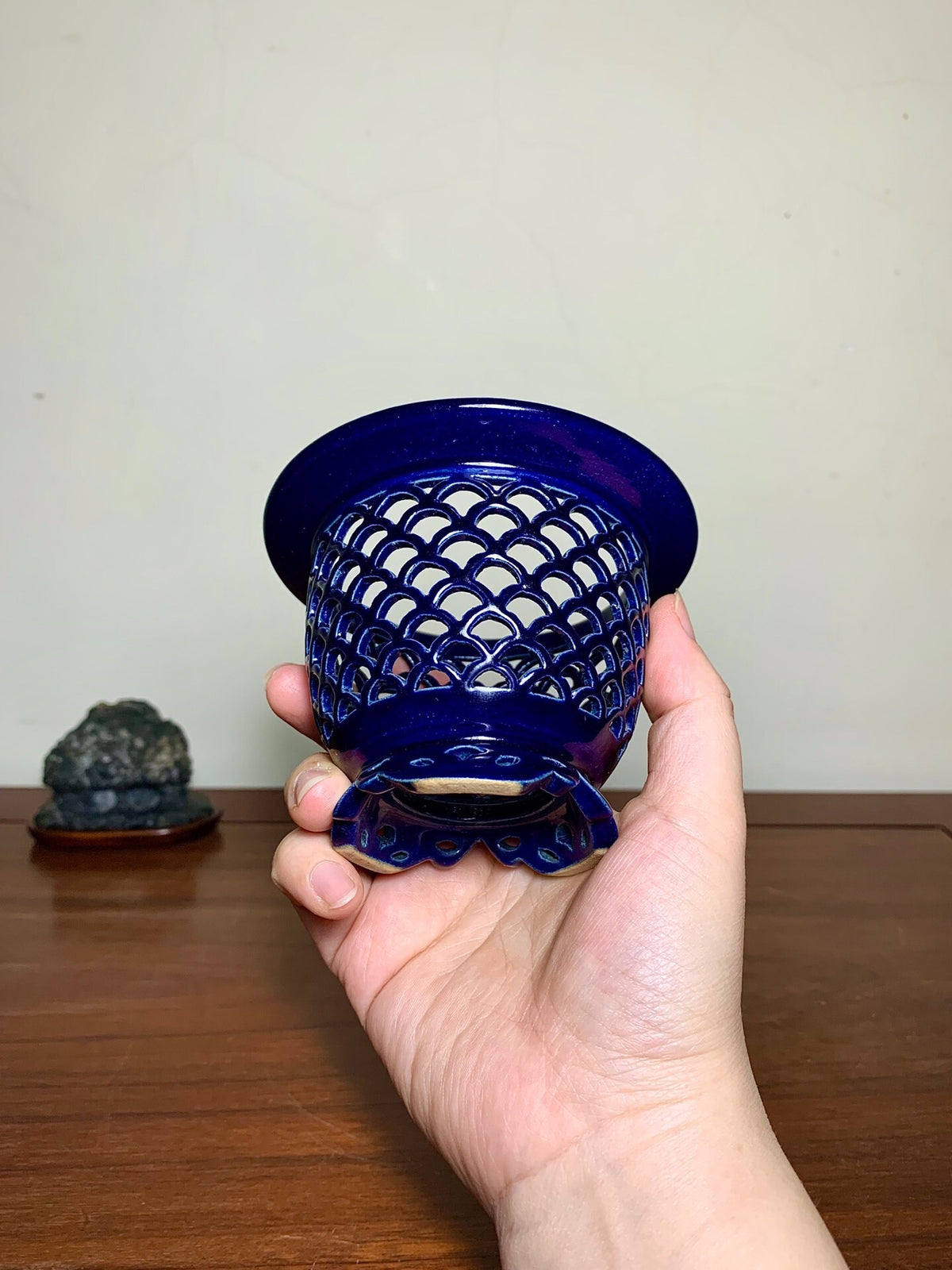 Sakai Tensan Ruri Blue Glaze Large Pierced Omoto Pot