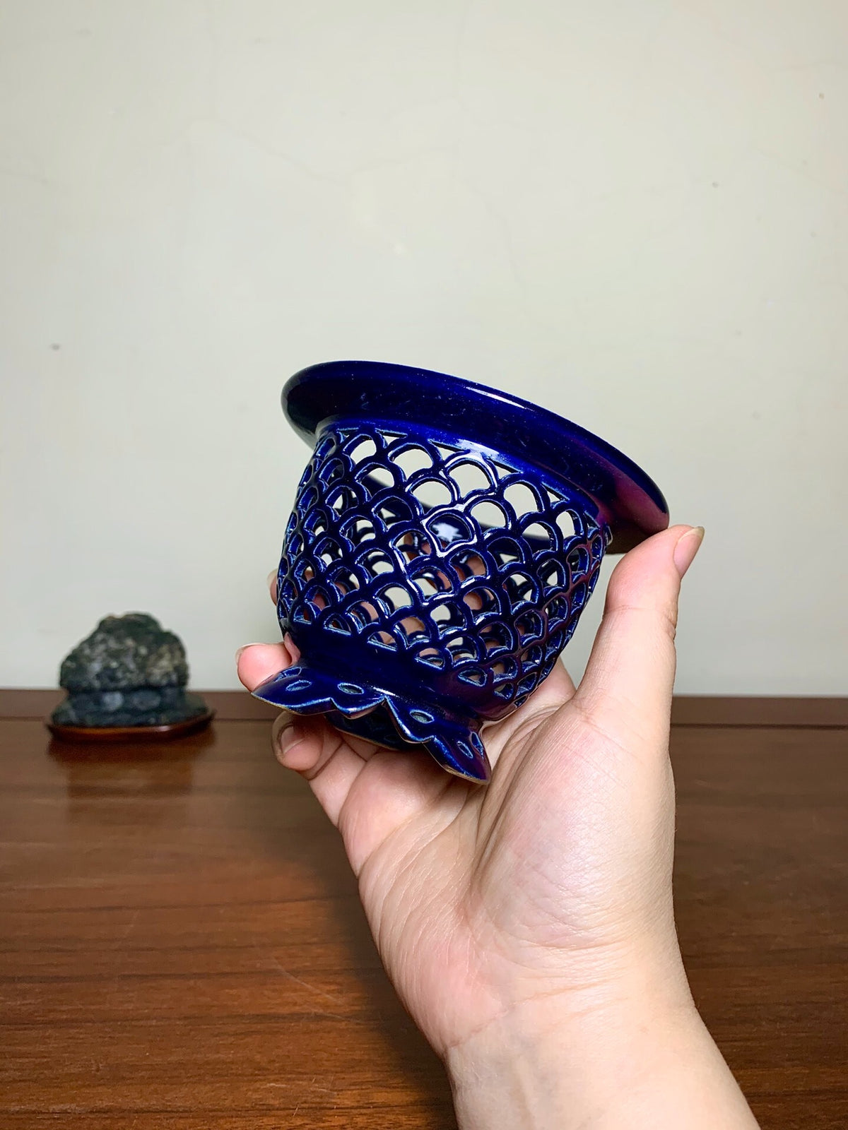 Sakai Tensan Ruri Blue Glaze Large Pierced Omoto Pot
