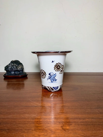 Tensan Kobo White Porcelain Blue-And-White Pierced Child Pot