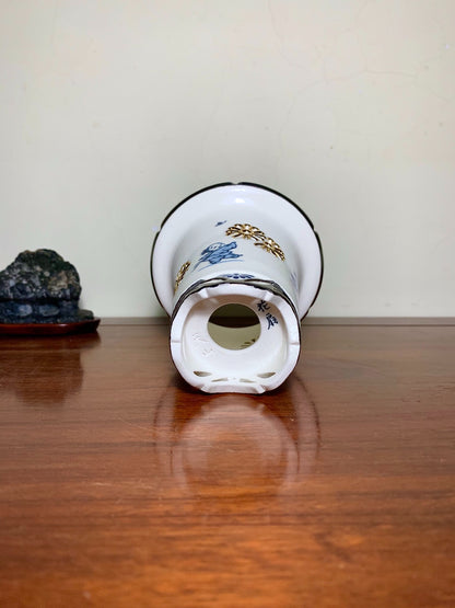 Tensan Kobo White Porcelain Blue-And-White Pierced Child Pot