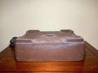 Chun Song, Fuka-Kaketsu, Cut-Foot Rectangular Japanese Pot
