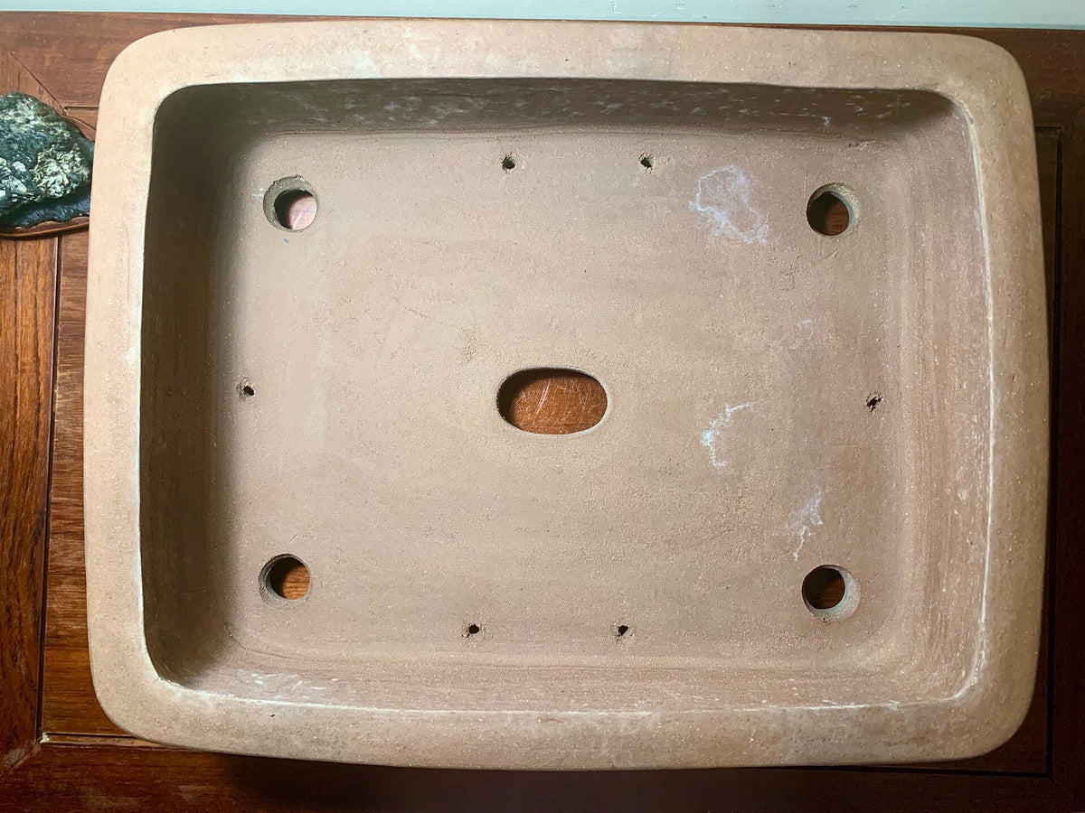 Chun Song, Fuka-Kaketsu, Cut-Foot Rectangular Japanese Pot