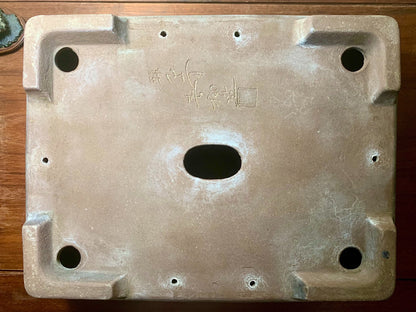 Chun Song, Fuka-Kaketsu, Cut-Foot Rectangular Japanese Pot