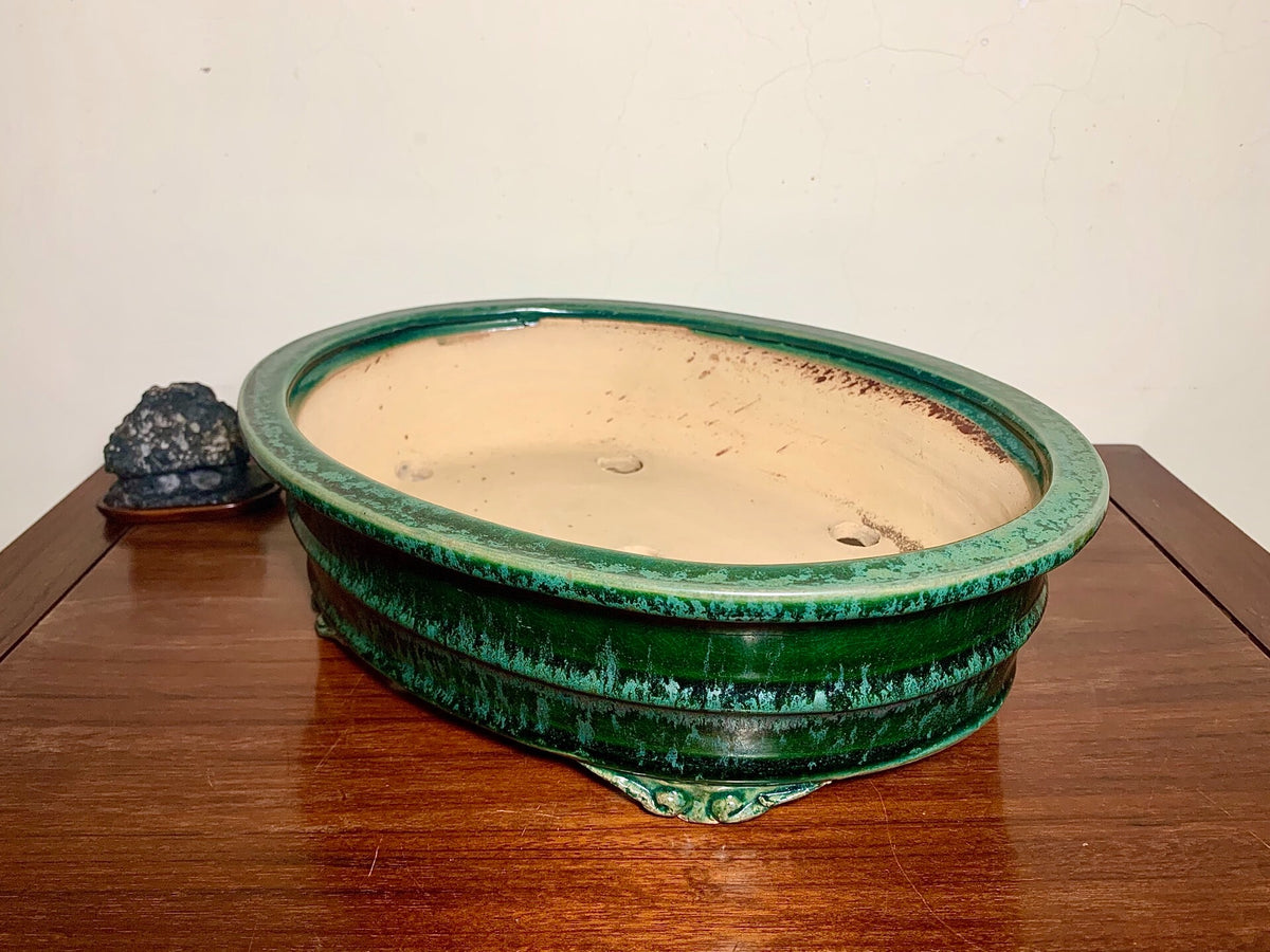 Green Glaze Kiln-Transmuted Cloud Feet Oval Japanese Pot by Shuufu