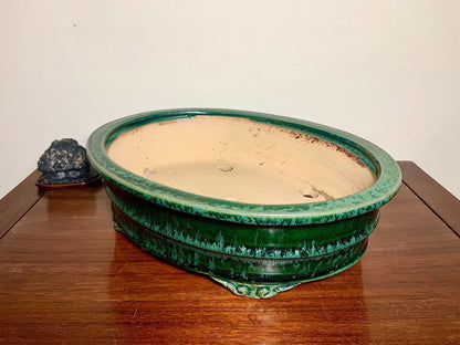 Green Glaze Kiln-Transmuted Cloud Feet Oval Japanese Pot by Shuufu