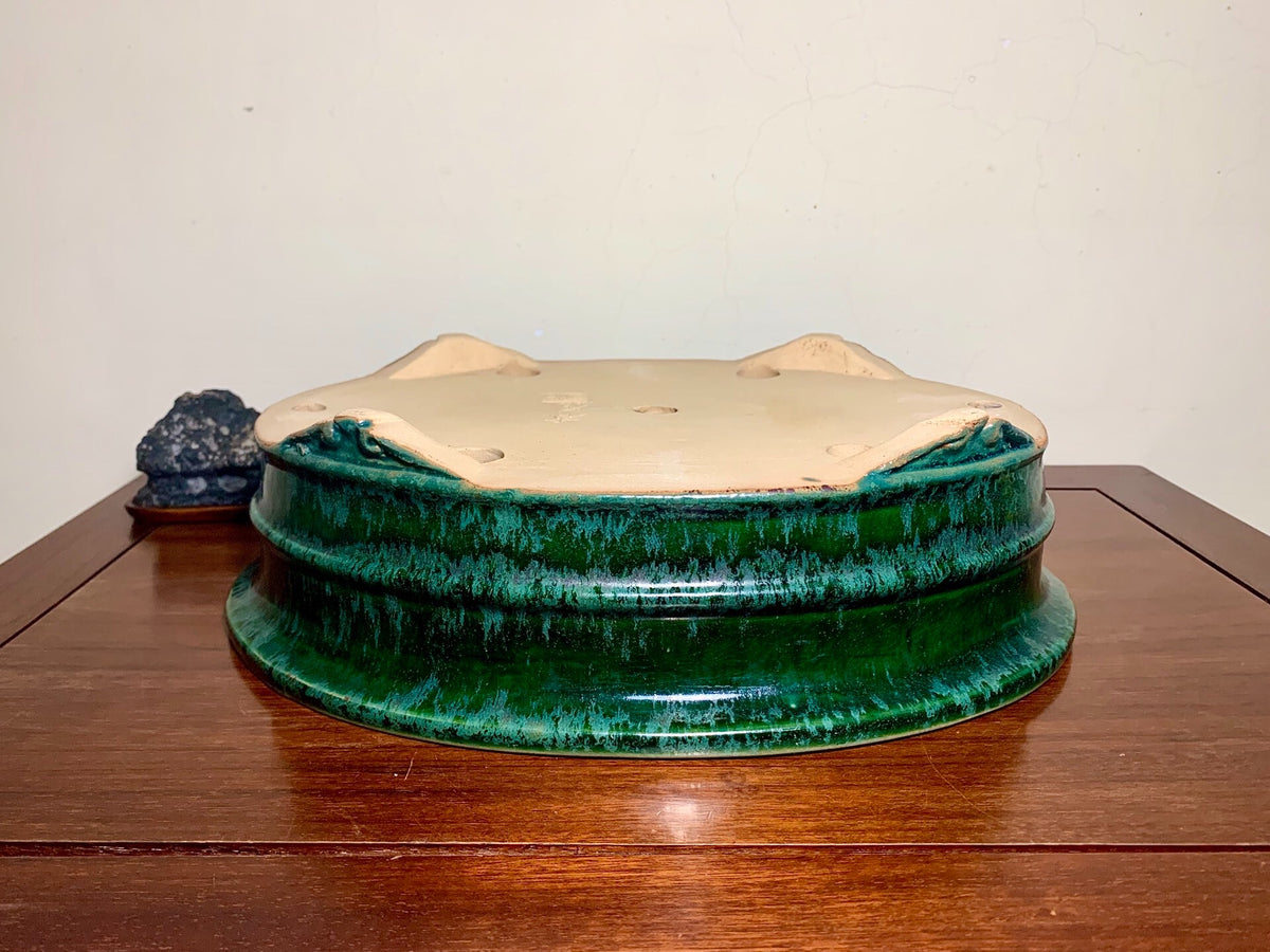 Green Glaze Kiln-Transmuted Cloud Feet Oval Japanese Pot by Shuufu